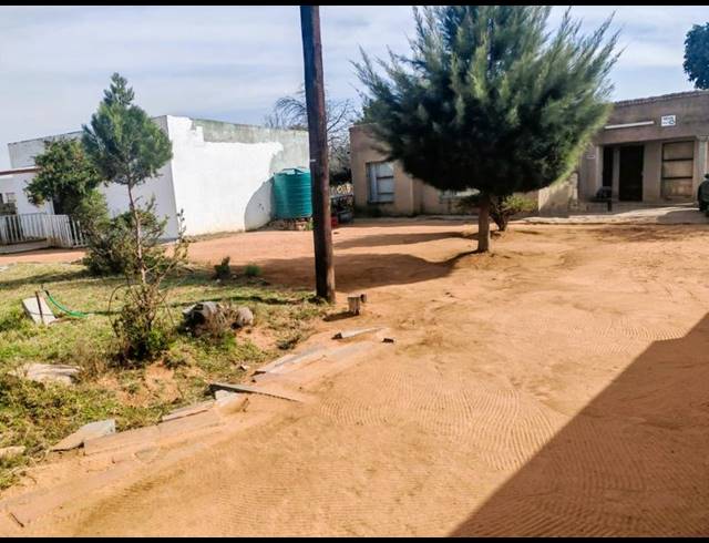 3 BEDROOM HOUSE FOR SALE IN MANKWENG